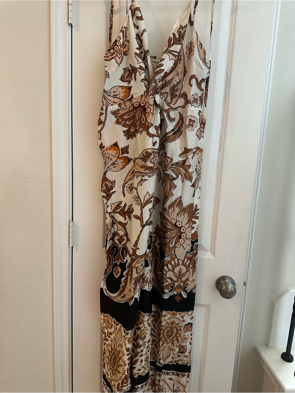 NWT ee:some Boho Wide Leg Romper/Jumpsuit | Size Medium | Floral Print - Picture 3 of 8